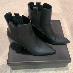 Kendall and Kylie Booties- Black 8